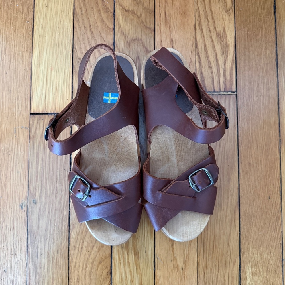 Mia Brown Leather Buckle Clogs with Wooden Platform - Picture 5 of 7